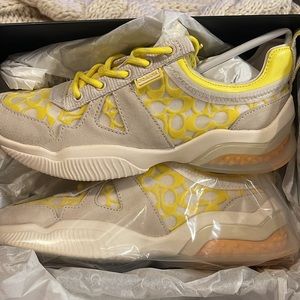 NWT COACH Citysole Shoes size 6.5 💛